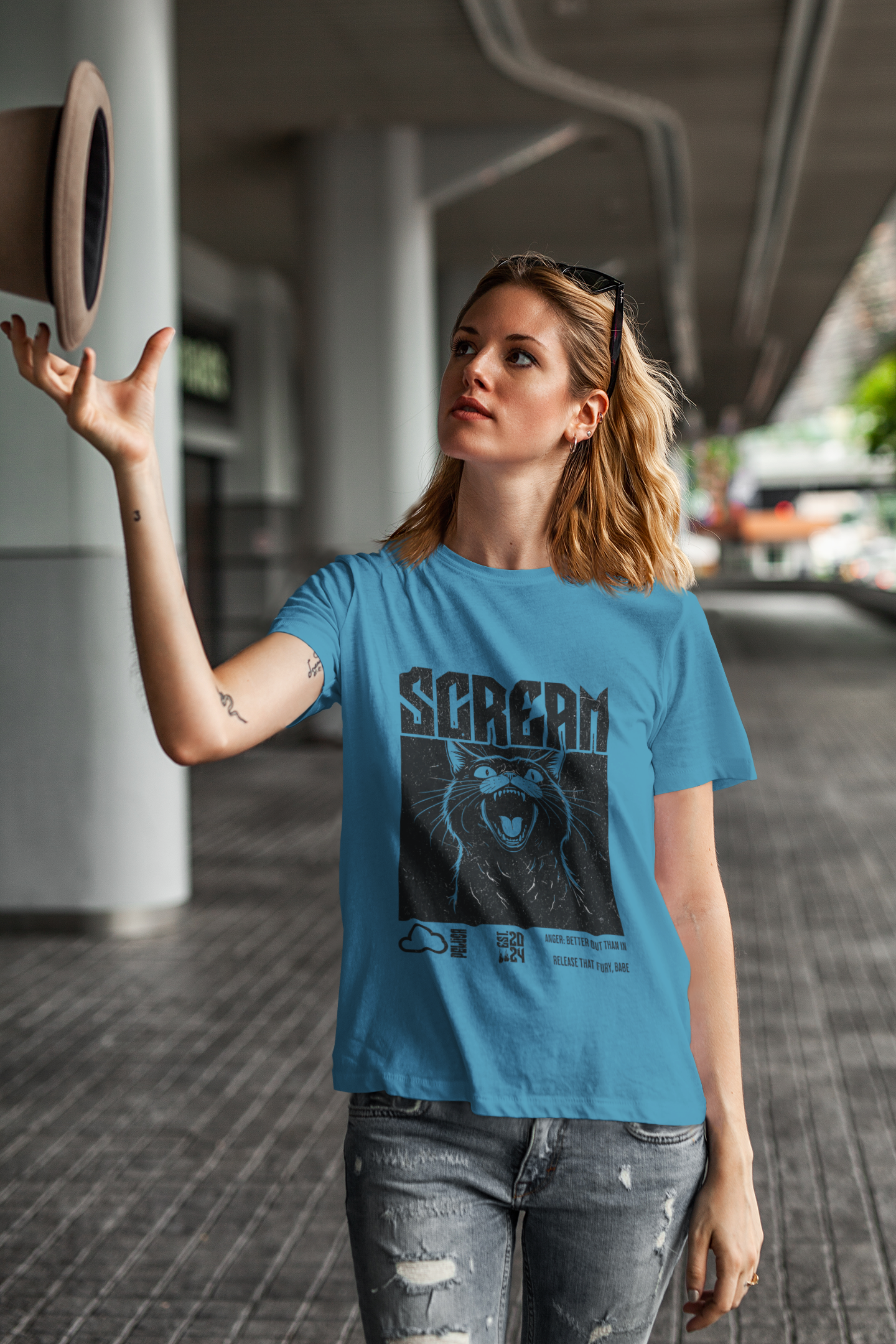 Cat Scream T-shirt - Pelusa Graphics Tees